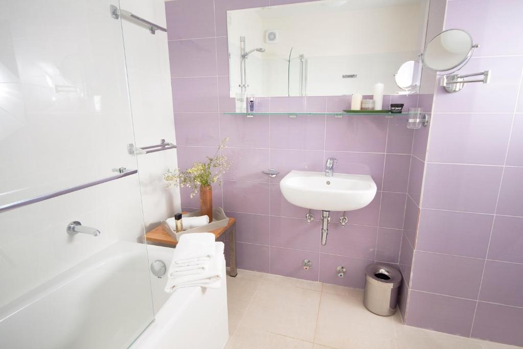 Kúpeľňa v ubytovaní Eol Apartments Viganj