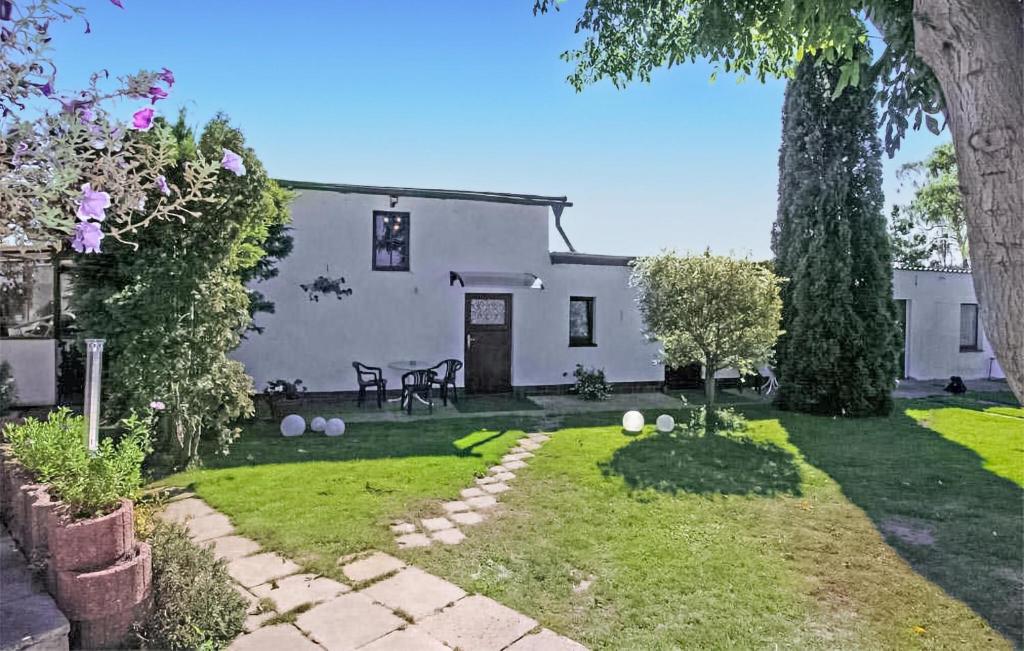 Κήπος έξω από το Ferienwohnung Korswandtusedom