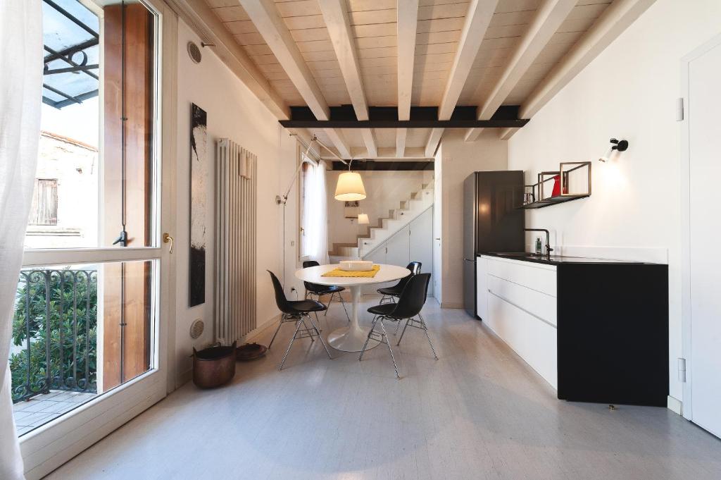 Køkken eller tekøkken på Casa Gep - Ponte San Michele