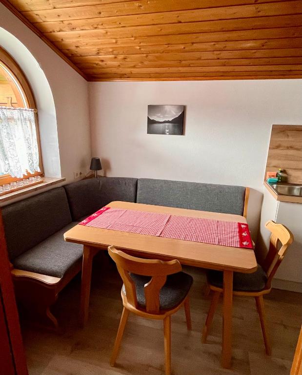 Część wypoczynkowa w obiekcie Landhaus Bichlbach