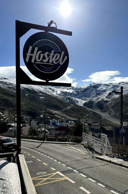 A general mountain view or a mountain view taken from a hosteleket