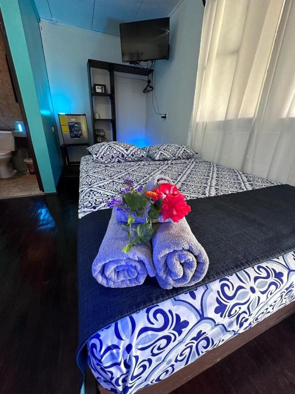 Postel nebo postele na pokoji v ubytování Hotel Maritza