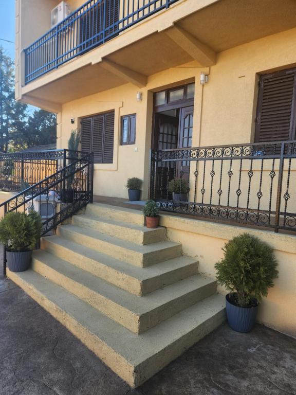 Budova, kde se aparthotel nachází