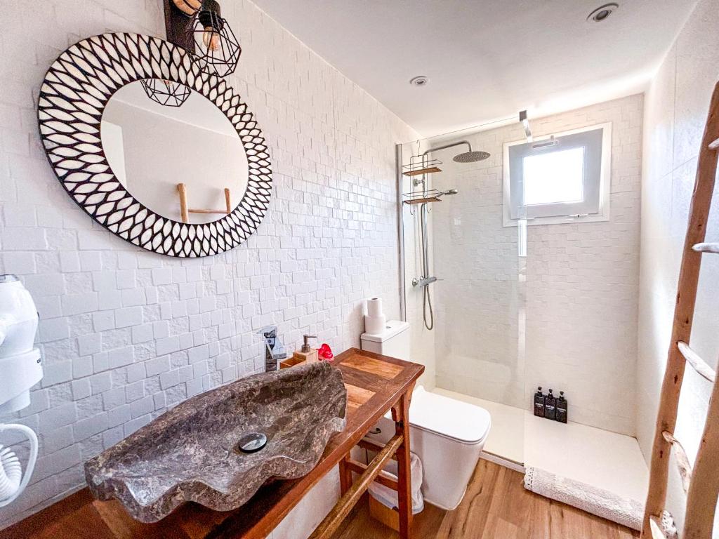 Koupelna v ubytování Chakra House Fuerteventura - Affordable Rooms in a Cozy Guesthouse