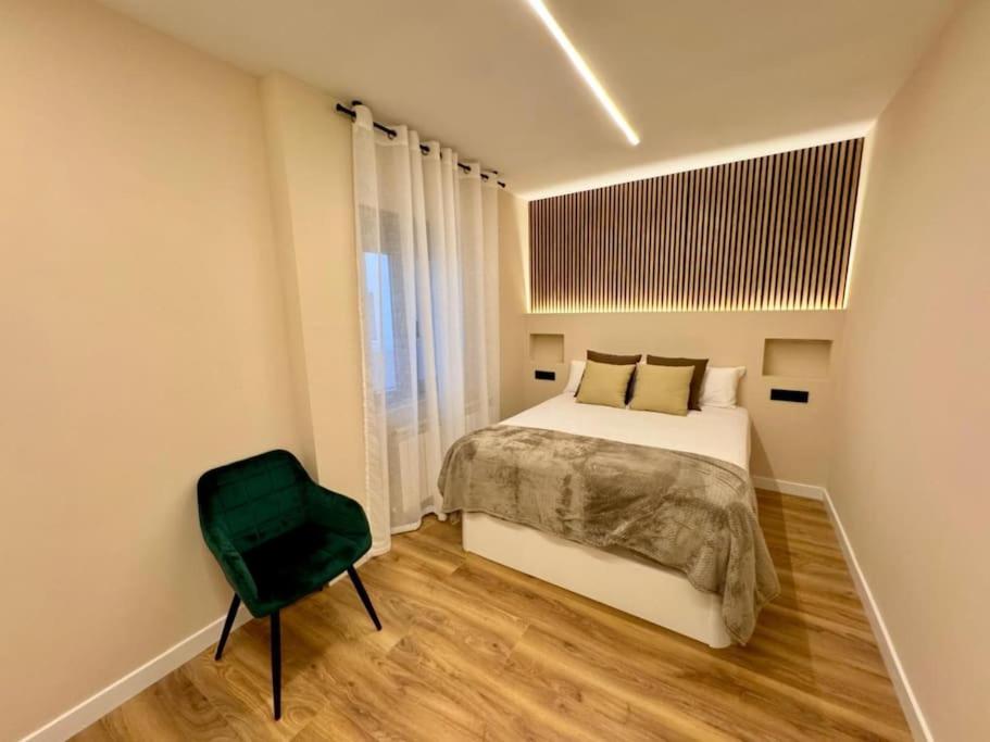 Premium Plaza de la Fuente - Two-Bedroom Apartment
