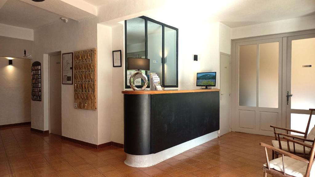 Fotografie z fotogalerie ubytování Hôtel Sous l'Olivier v destinaci Buis-les-Baronnies
