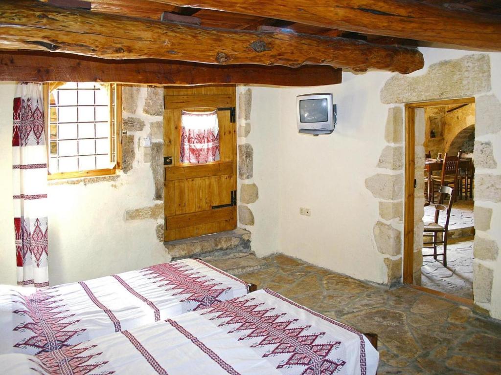 Fotografia z galérie ubytovania traditional holiday home in Vafes with a view of the countryside v destinácii Vafés