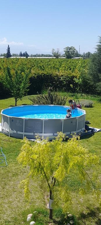 Bazén v ubytování Cabana Mamull nebo v jeho okolí