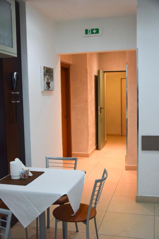 Zdjęcie z galerii obiektu Hotel Losanna w Mediolanie