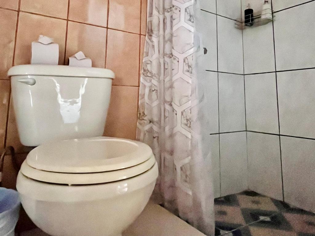 Koupelna v ubytování Los Tucanes Lodging