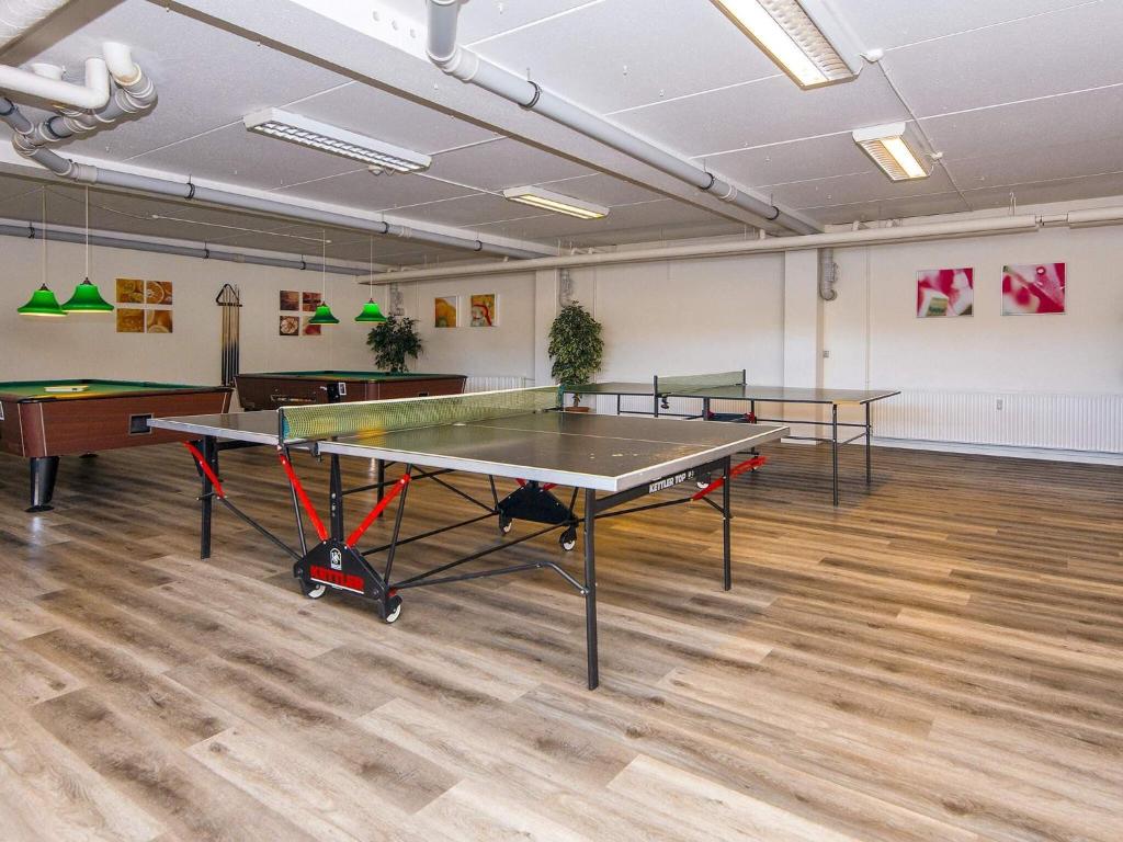 Stolní tenis v ubytování Apartment Glesborg nebo okolí