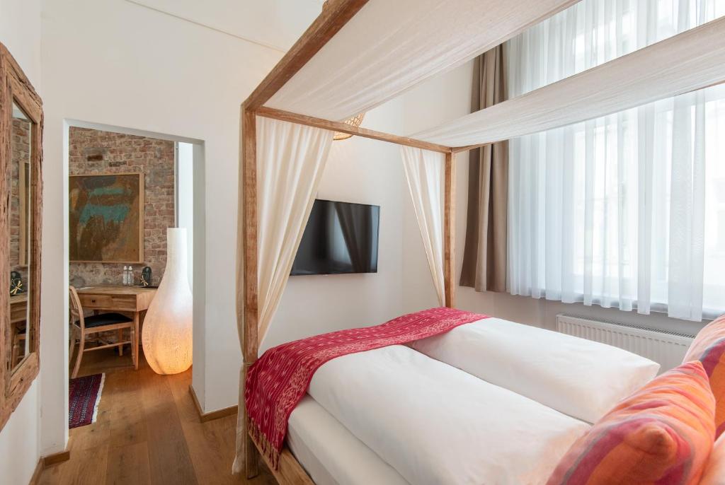 Lulu Guldsmeden - Resim 36