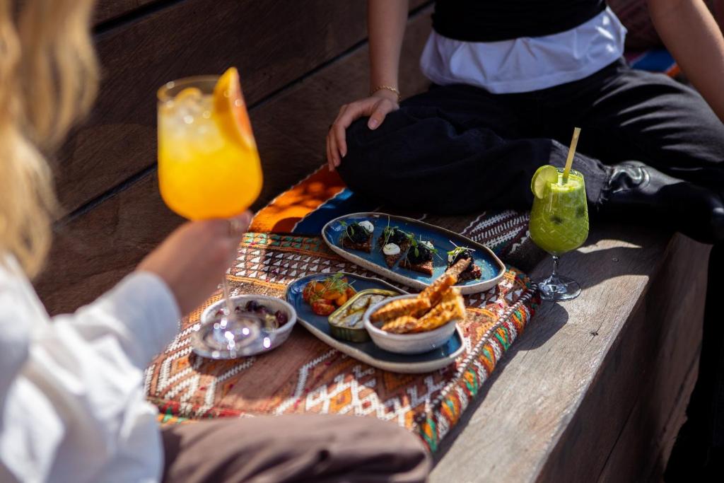 Manon Les Suites Guldsmeden - Resim 11