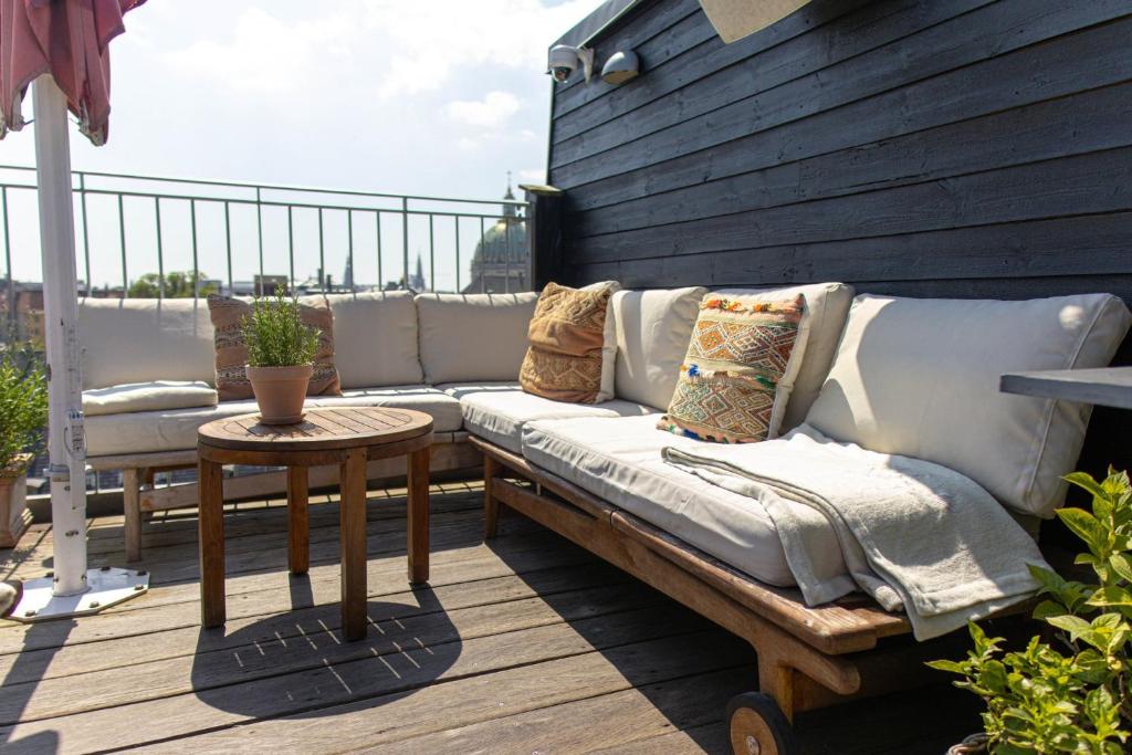 Babette Guldsmeden - Resim 14