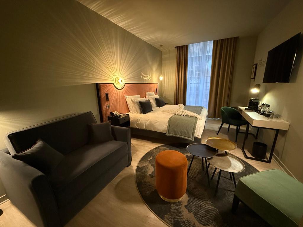 Posezení v ubytování Hôtel Mercure Montauban