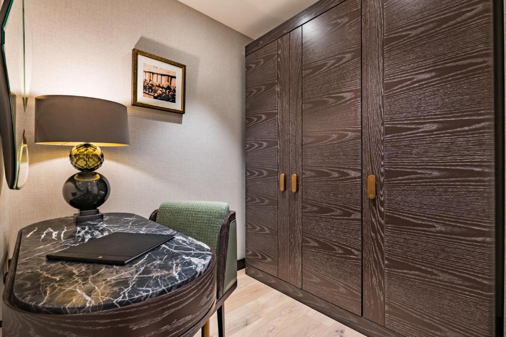 Stock Exchange Hotel, Manchester, Autograph Collection - Resim 18