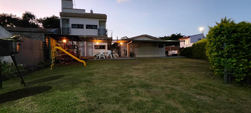 Zona de juegos para niños en Bienestar Federación ZONA CENTRO