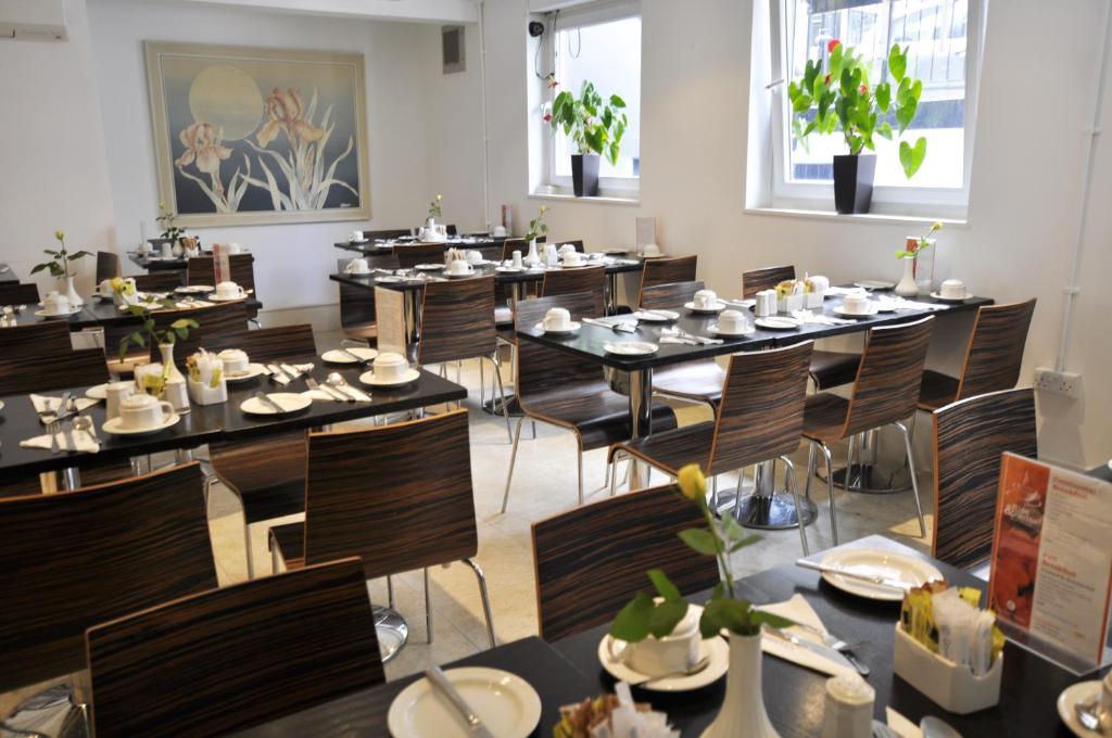 Kensington Court Hotel - Earls Court - Resim 6