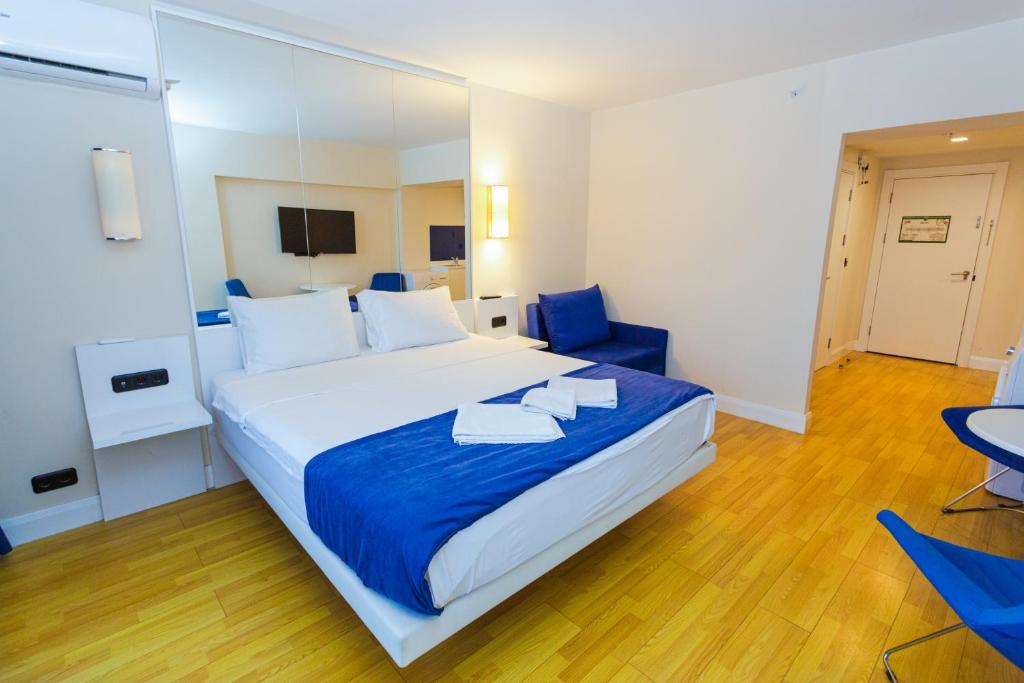 Postel nebo postele na pokoji v ubytování VIP APARTmENTS N10
