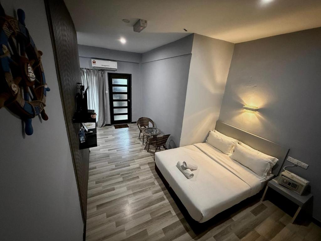 Ang Lee Holiday Stay - Queen Room With Balcony