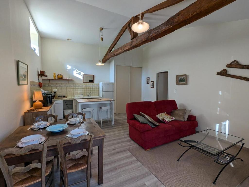 Gîte lumineux avec terrasse, jardin et Wi-Fi proche d'Angoulême, animaux acceptés - FR-1-653-82 - Maison De Vacances