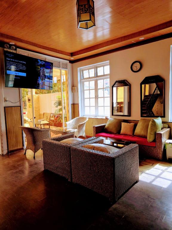 TV a/nebo společenská místnost v ubytování Biệt Thự Trường Hải