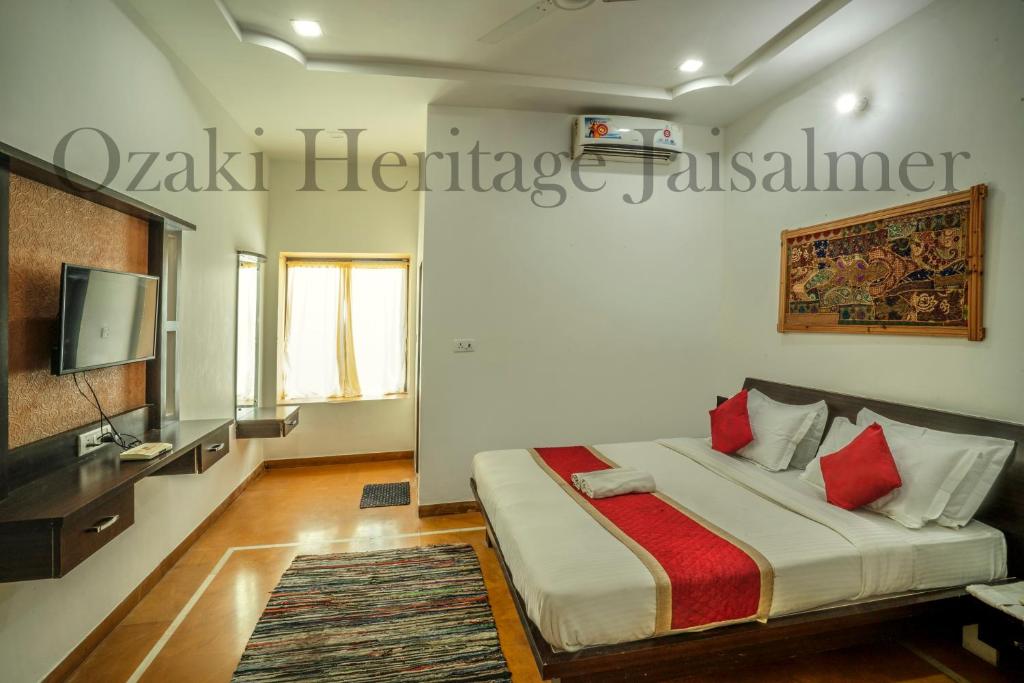 Postel nebo postele na pokoji v ubytování Ozaki Heritage Jaisalmer