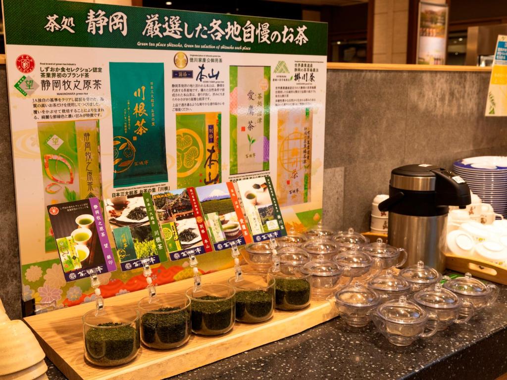 旅館の敷地内または近くでの食事または食べ物