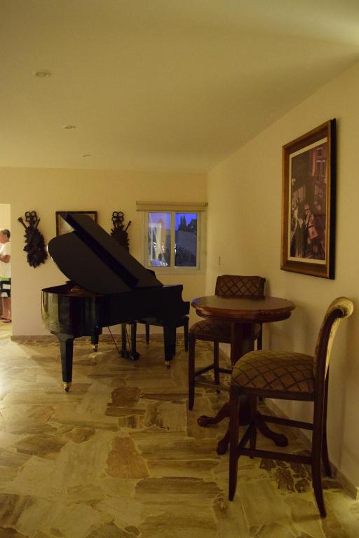 Foto de la galería de Chaglasian Wine & Suites en San Rafael