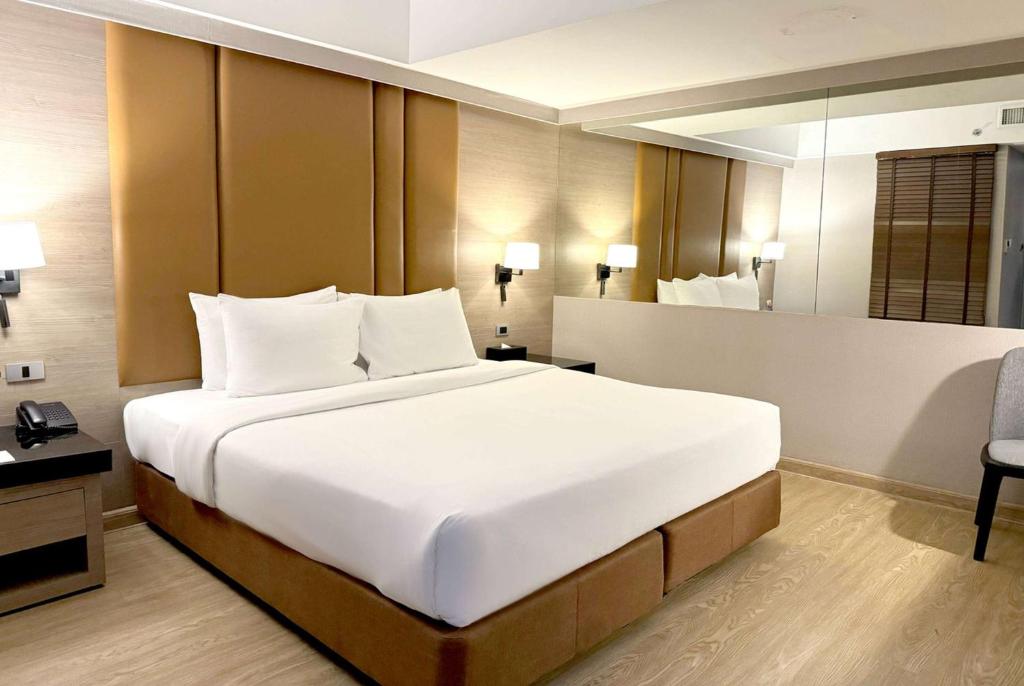 Ramada Sukhumvit Soi Eleven - Resim 28