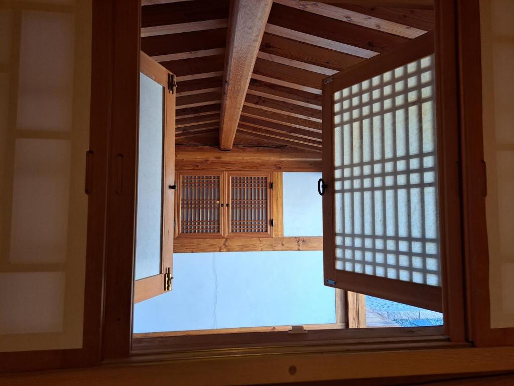 Balkón nebo terasa v ubytování Soseoljae Guesthouse Gyeongju