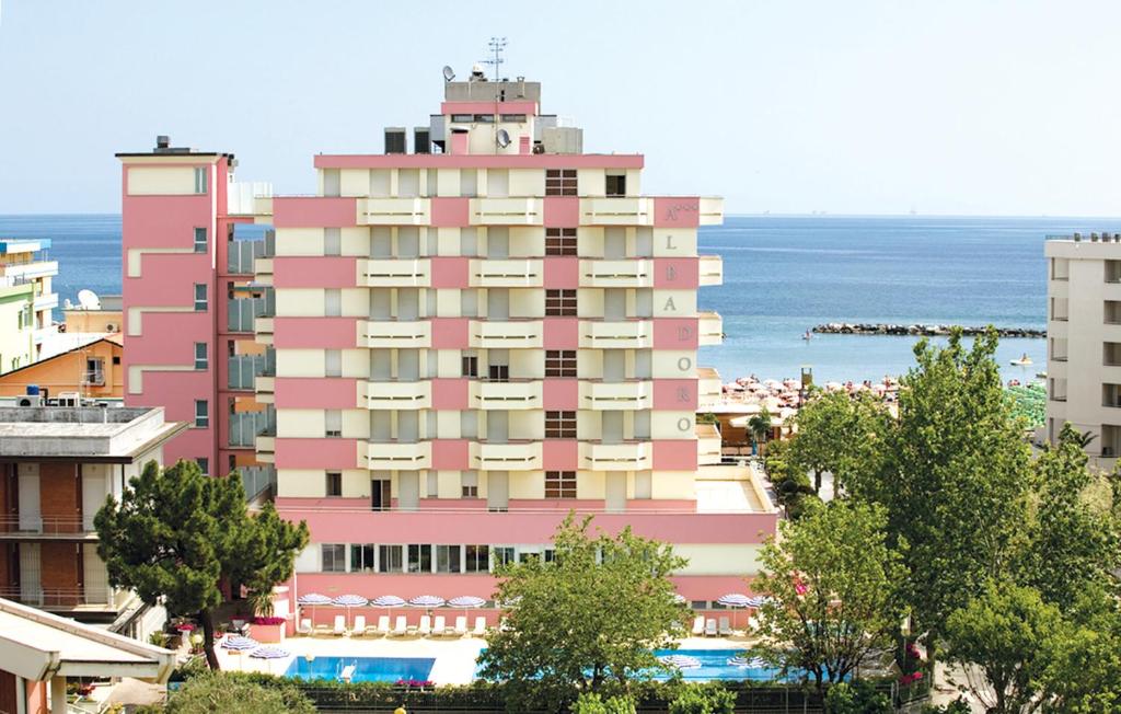 Nespecifikovaný výhled na moře nebo výhled na moře při pohledu z hotelu