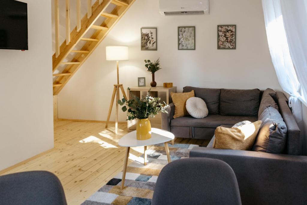 Posezení v ubytování Adeline Apartman