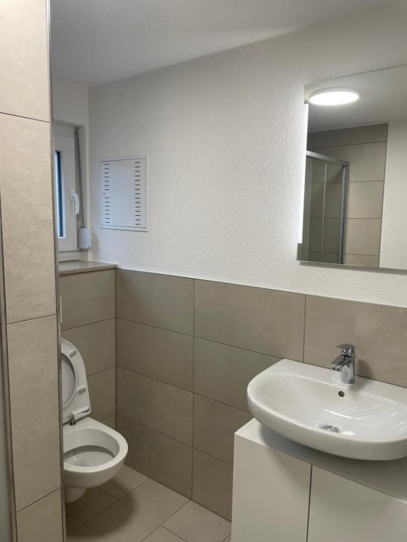 Ferienwohnungen in Heidenheim - Appartement Met 2 Slaapkamers En Balkon
