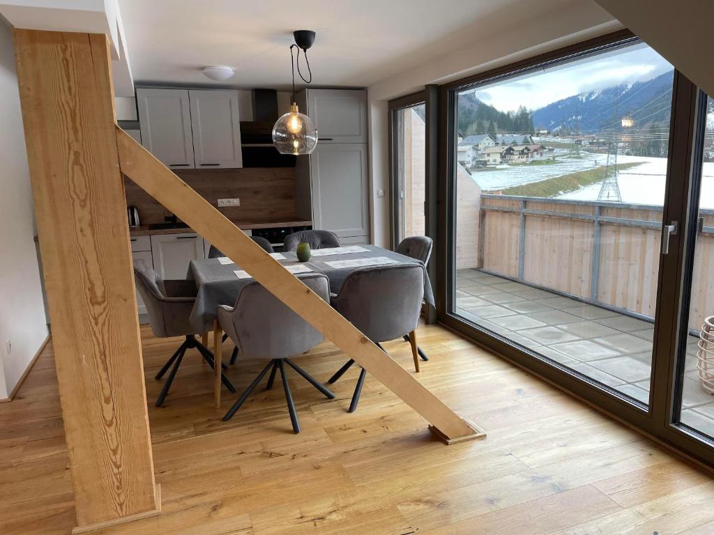 Nespecifikovaný výhled na hory nebo výhled na hory při pohledu z apartmánu