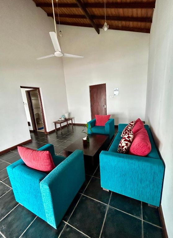 Posezení v ubytování Reef Bungalow Hotel