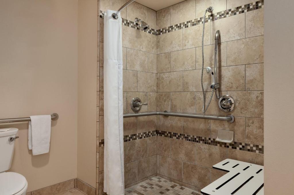 Grand Legacy At The Park - Classic Room - 2 Double Beds - Accessible