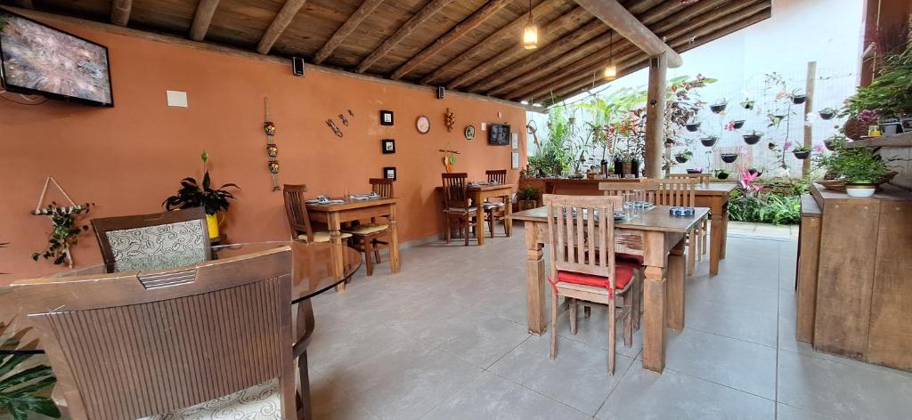 Restaurace v ubytování Suítes Cambucá