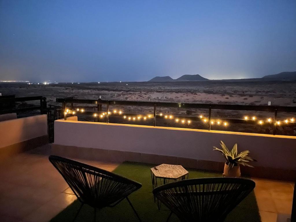 Nespecifikovaný výhled na hory nebo výhled na hory při pohledu z vily