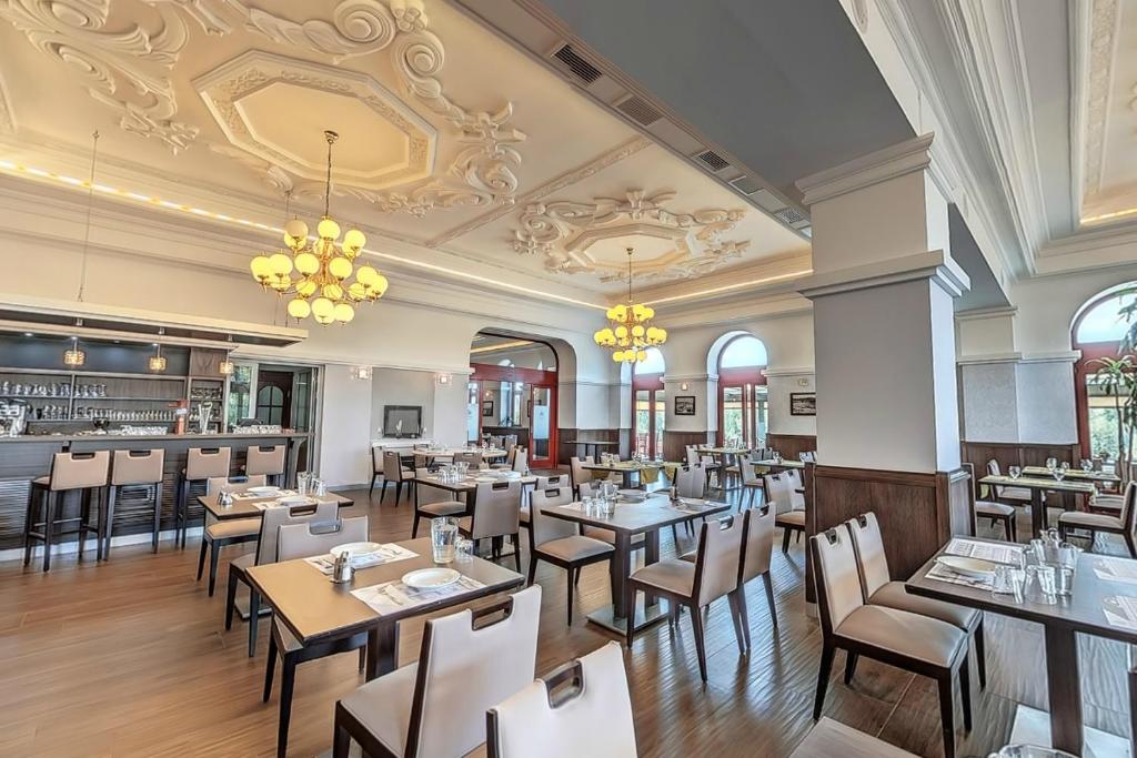 Restaurace v ubytování Duna Wellness Hotel