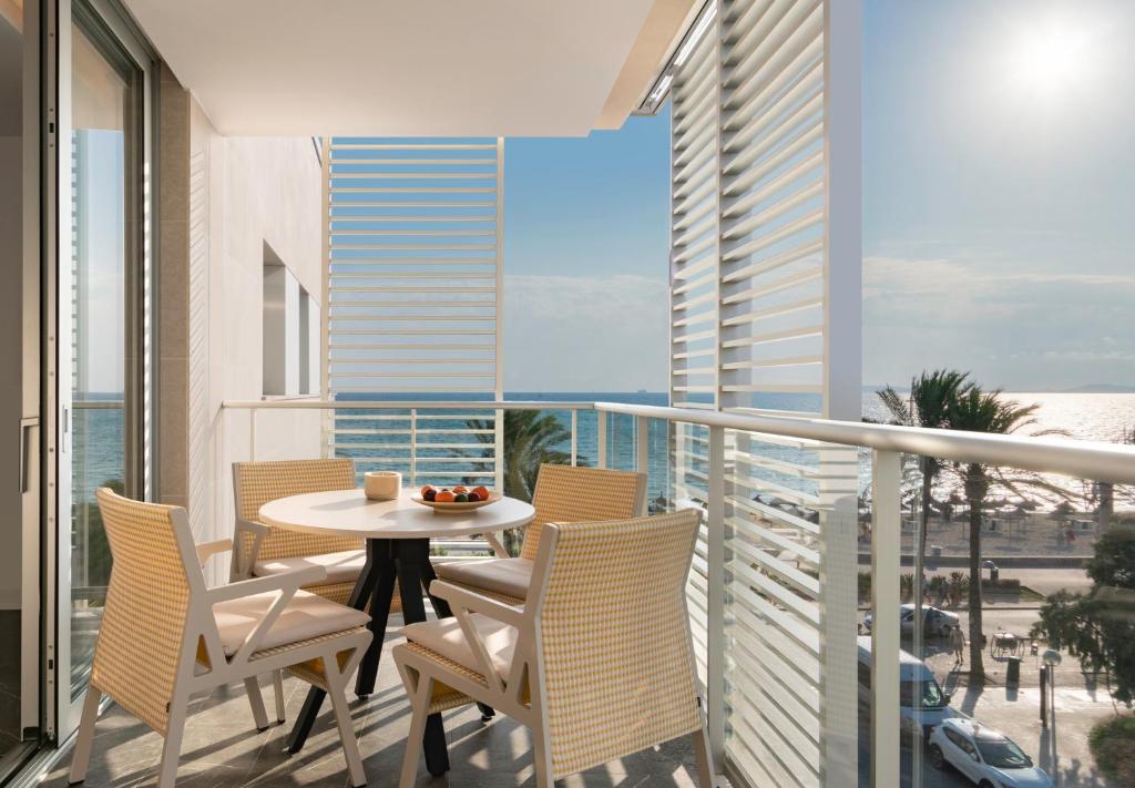 A balcony or terrace at Pure Salt Residences
