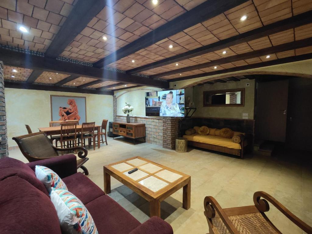 TV a/nebo společenská místnost v ubytování La Gran Casa de Galera