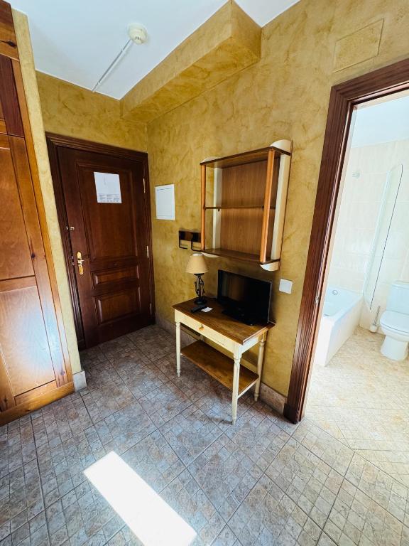 Kuchyň nebo kuchyňský kout v ubytování Hostal Nau Pradets