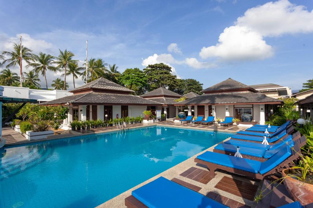 Bazén v ubytování Al's Resort nebo v jeho okolí