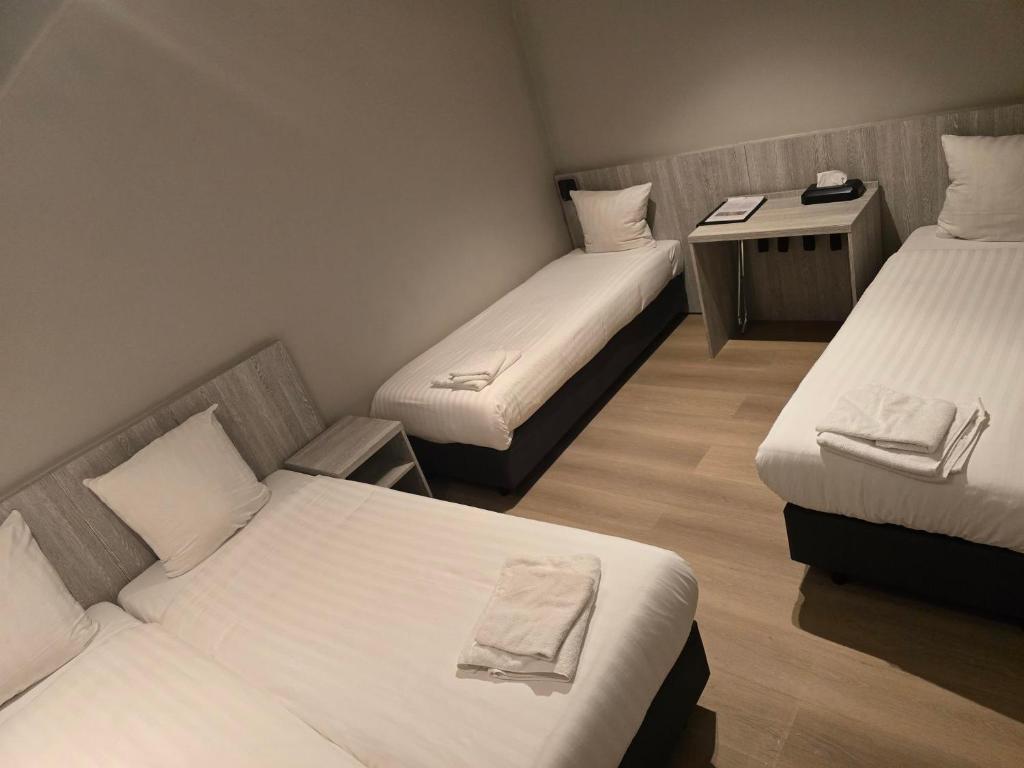 The Crown Hotel - Resim 22