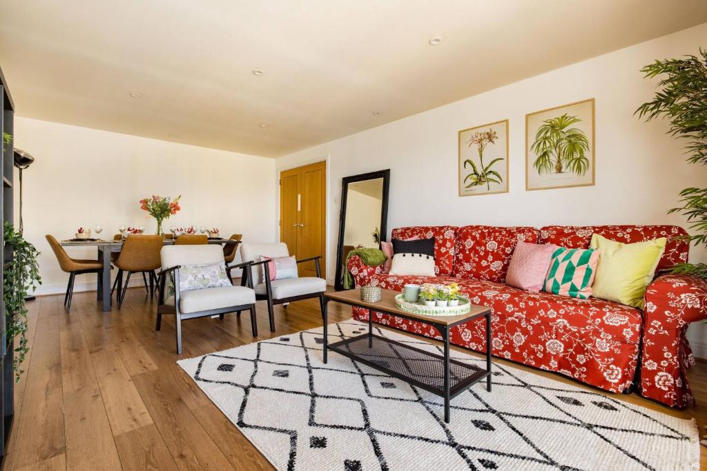 Wild Roses Service Apartments - East India - Two-Bedroom Apartment