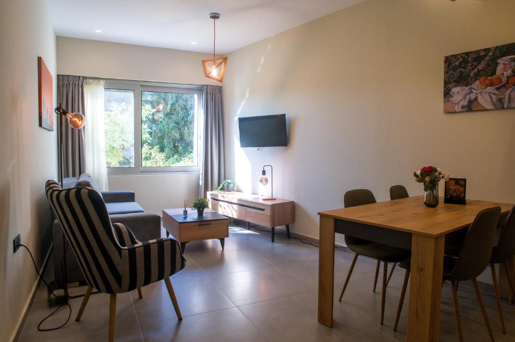 Oreades Parthenon Suites - 1