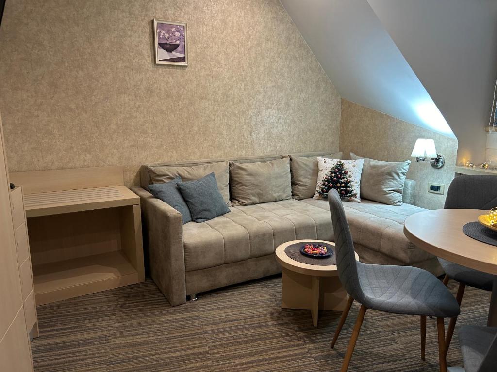 Tri-M Konaci - Apartment With Mountain View