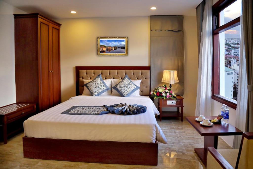 Phòng Deluxe Giường Đôi/2 Giường Đơn Nhìn Ra Thành Phố