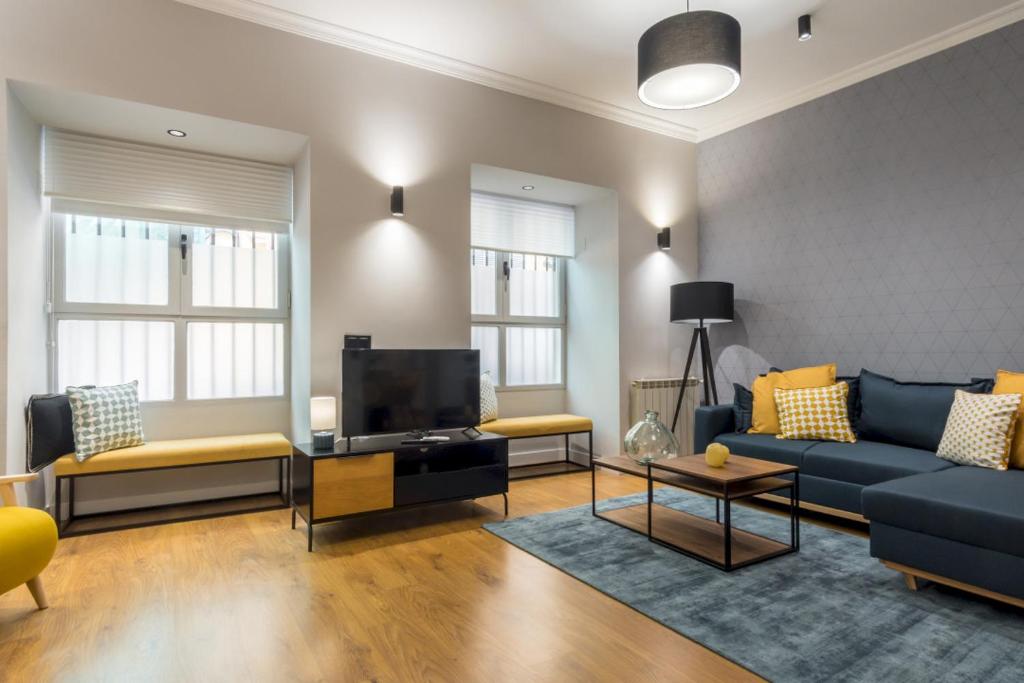 Wide and modern -1 bedroom 15 bathrooms- Malasaña